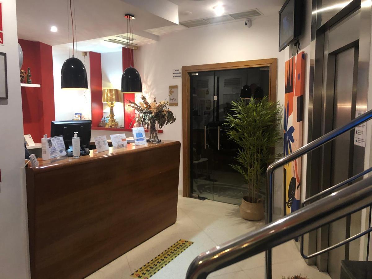Hostal Albany Leon Ngoại thất bức ảnh