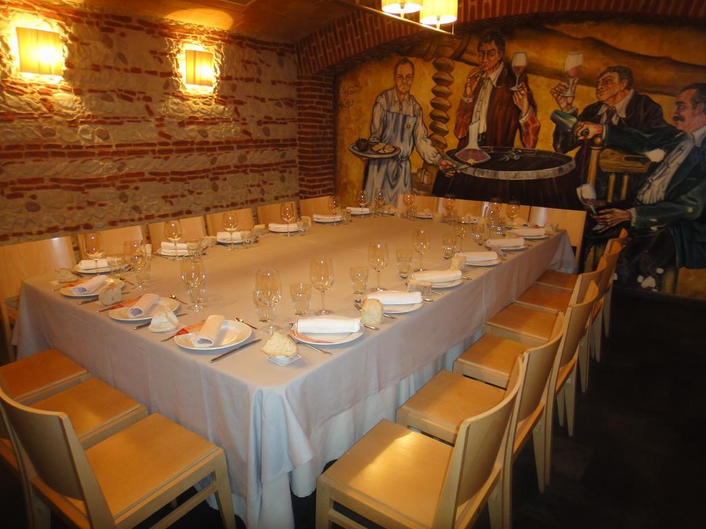 Hostal Albany Leon Ngoại thất bức ảnh