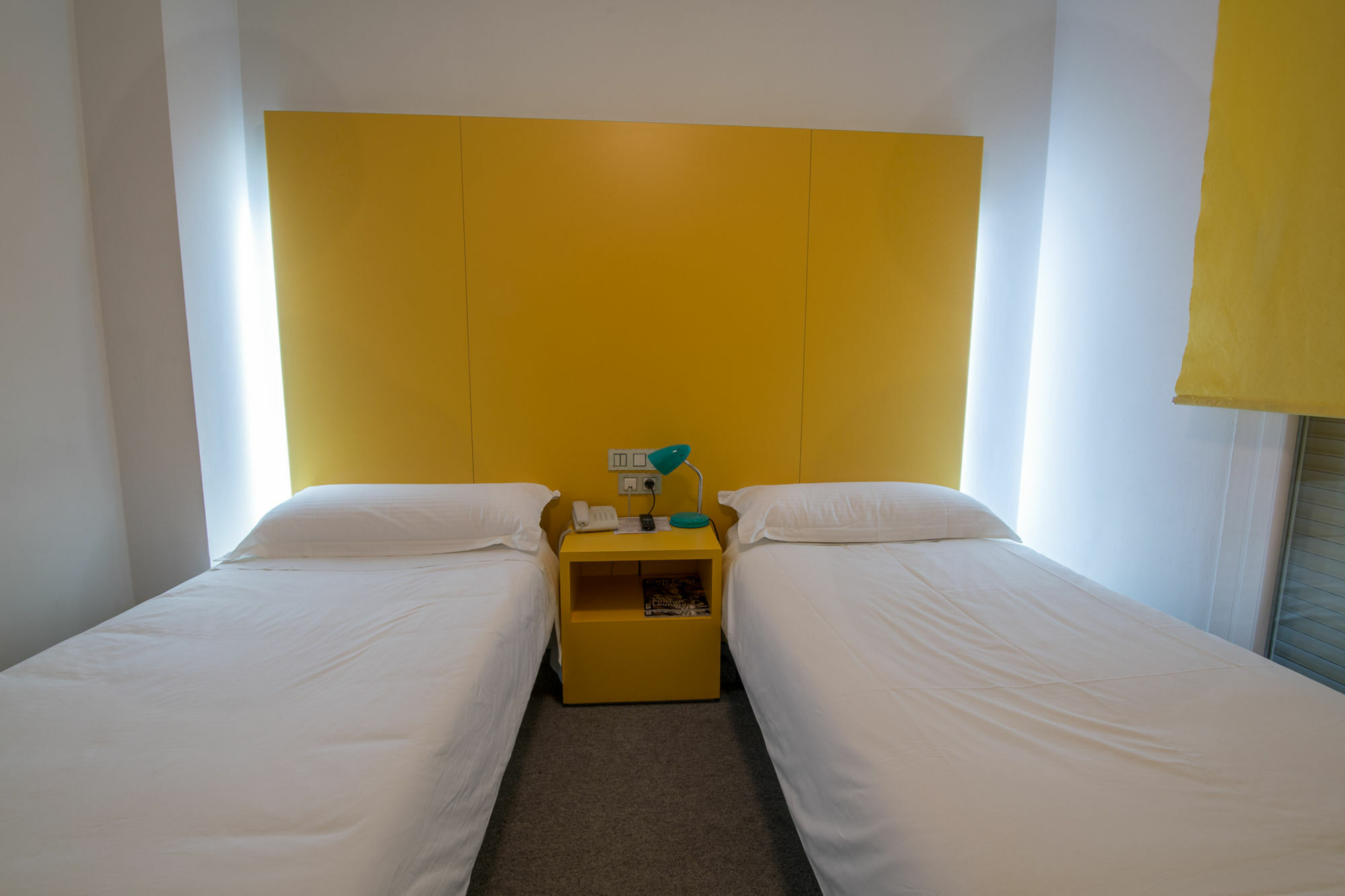 Hostal Albany Leon Ngoại thất bức ảnh
