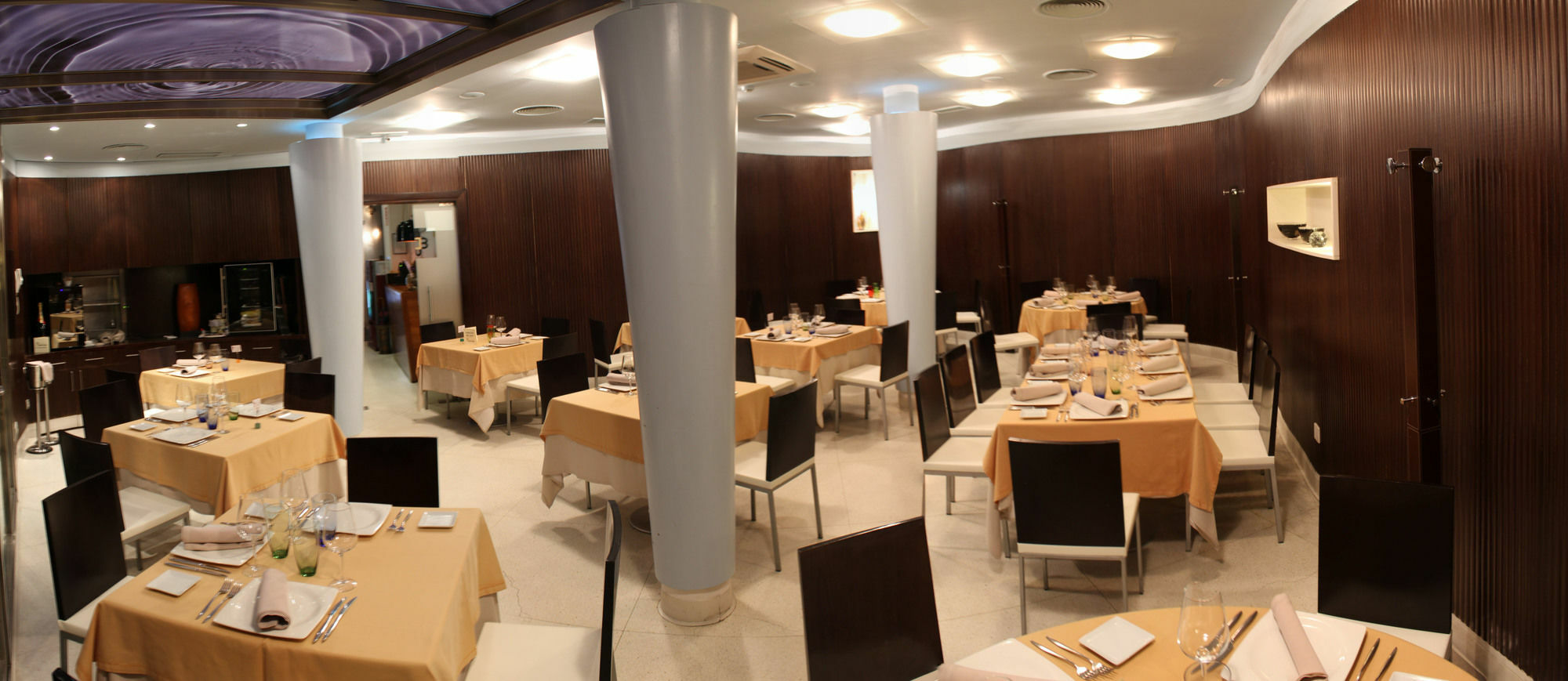 Hostal Albany Leon Ngoại thất bức ảnh